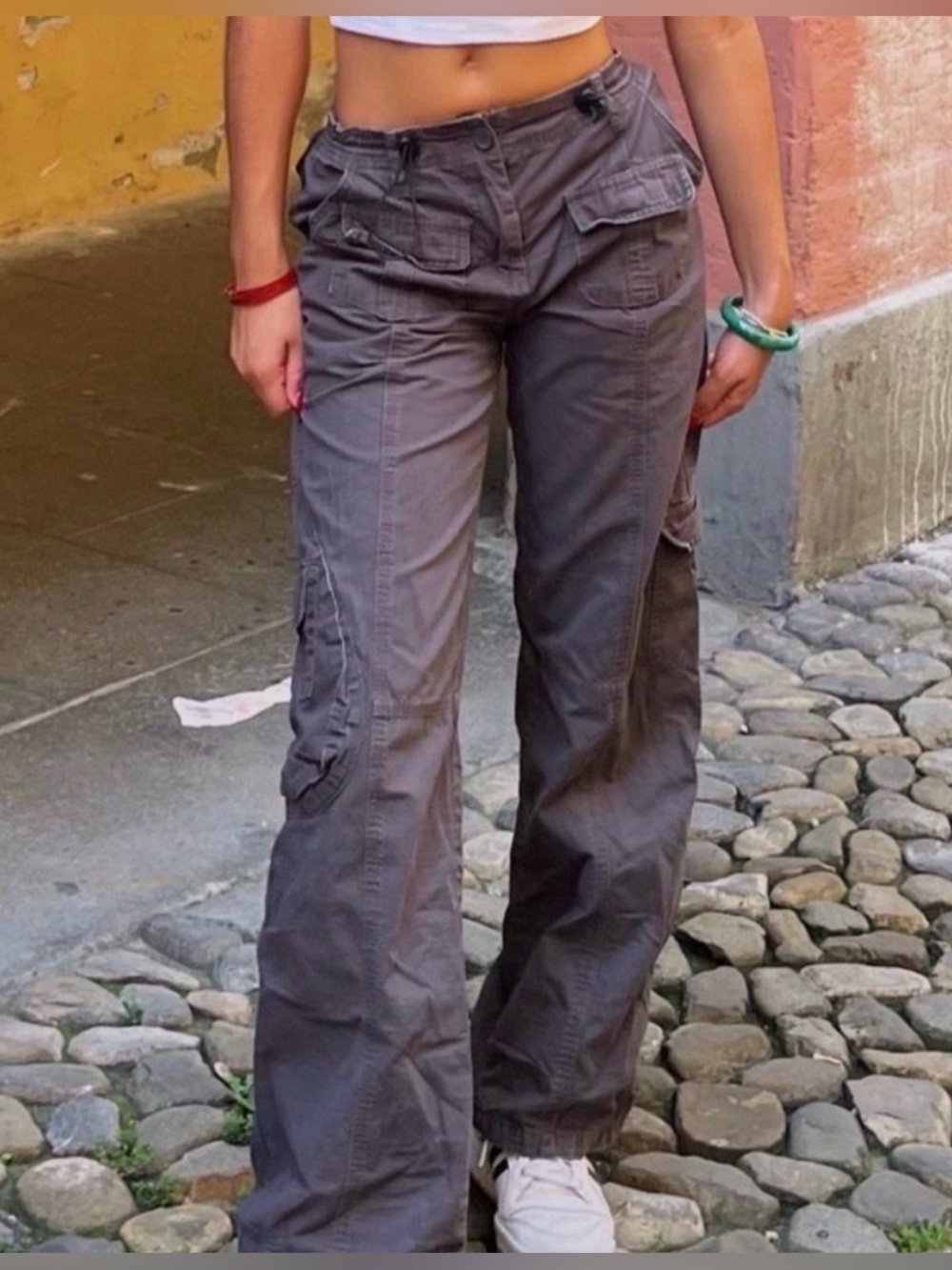 Brandy Melville Wide-Leg Cargo Pants — Gray